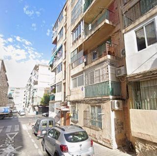Piso en venta en Colonia Requena en Alicante