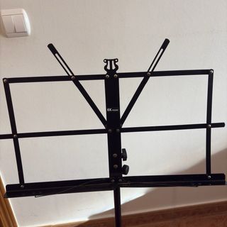 Atril para partituras ajustable