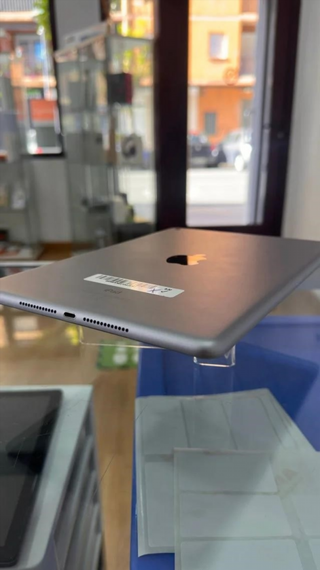 iPad 6ª Gen Gris Espacial 32GB
