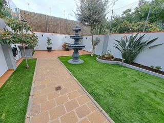 Casa adosada en venta en Camí de la Serra en Mataró