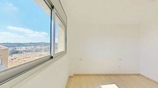 Piso en venta en Segle XX en Terrassa