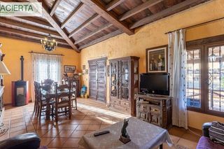 Chalet en venta en Zubia (La)