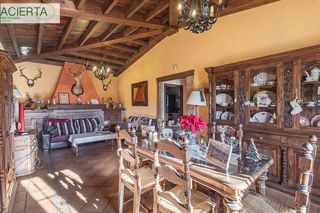 Chalet en venta en Zubia (La)