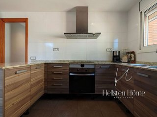 Chalet en venta en Corbera de Llobregat