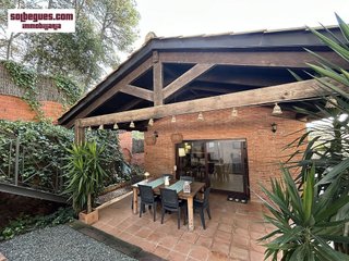 Chalet en venta en Begues