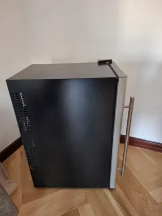 Vinoteca Orbegozo 15 botellas