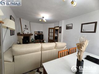 Chalet en venta en Linares