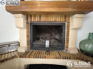 Chalet en venta en Linares