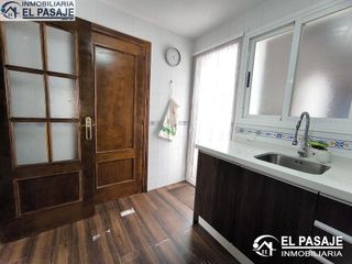 Chalet en venta en Linares