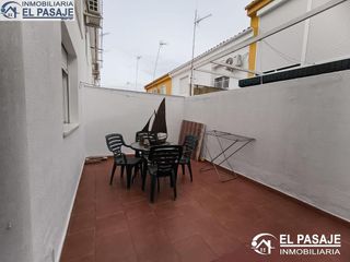 Chalet en venta en Linares