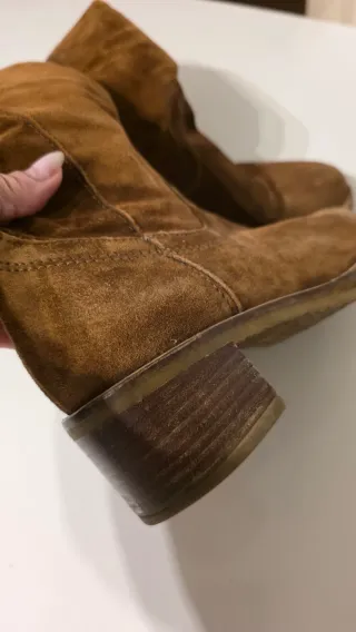 Botas de ante marrones