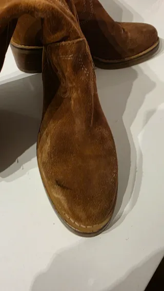 Botas de ante marrones