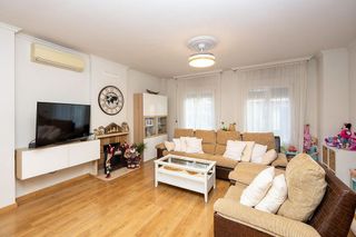 Casa pareada en venta en Ogíjares