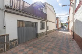 Casa adosada en venta en Zona Poniente en Armilla