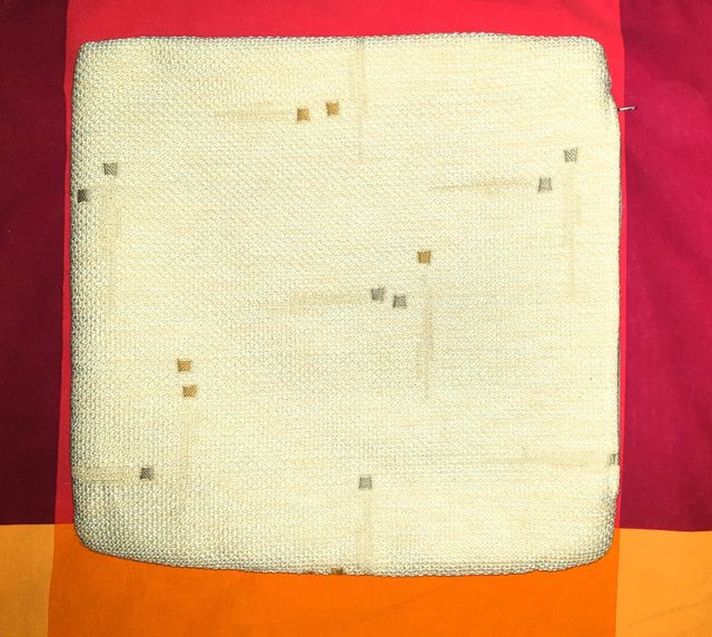 Fundas cojín tapicería beige y marrón