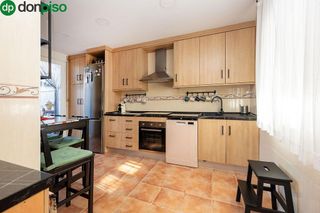 Chalet en venta en Zubia (La)