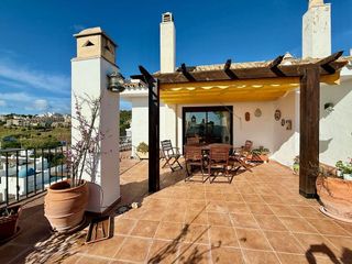 Ático en venta en Puerto de la Duquesa en Manilva