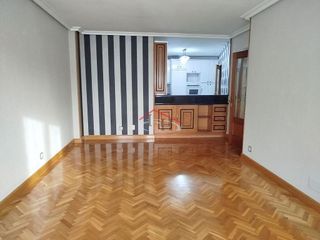 Piso en venta en Casco Antiguo en León