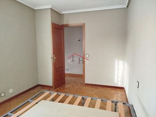 Piso en venta en Casco Antiguo en León