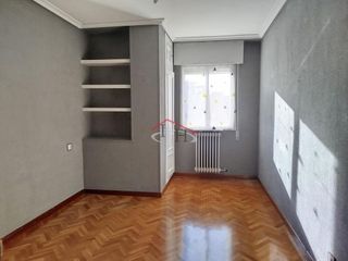 Piso en venta en Casco Antiguo en León