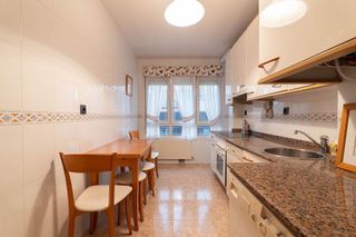 Piso en venta en Natahoyo en Gijón