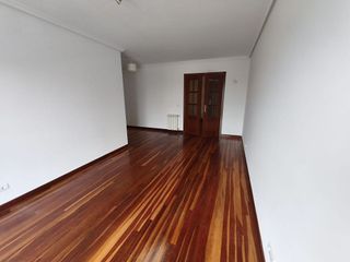 Piso en venta en Peñacastillo - Nueva Montaña en Santander