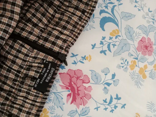Falda Bershka cuadros marrón y negro