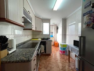 Piso en venta en La Torre en Valencia