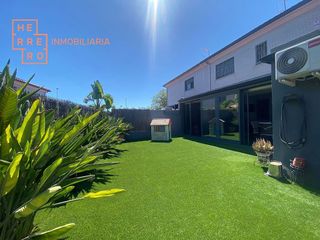 Casa adosada en venta en Parque Sensal en Castellón de la Plana
