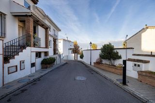 Casa pareada en venta en Ogíjares