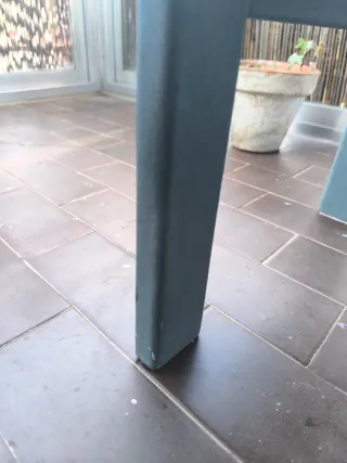 4 Sillas de Madera para arreglar