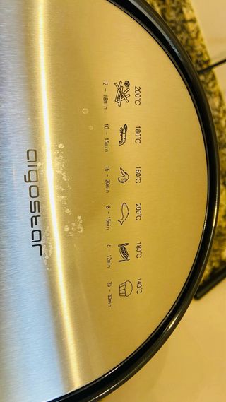 Freidora de aire Aigostar negra