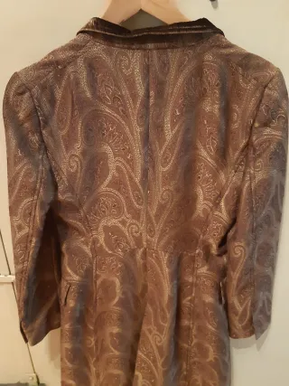 Casaca mujer dorada y marrón