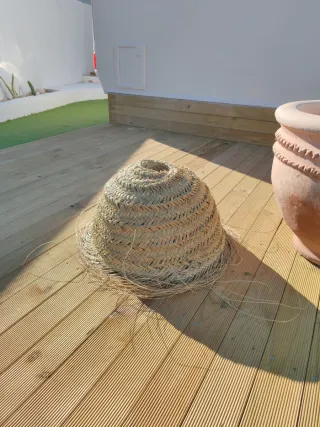 Cesta de mimbre cónica