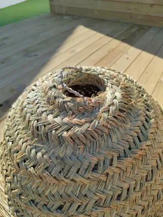 Cesta de mimbre cónica