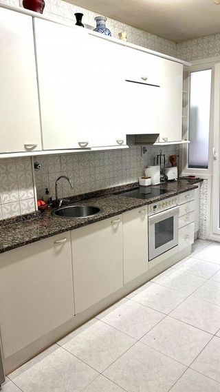 Piso en venta en San Pedro de Deusto-La Ribera en Bilbao