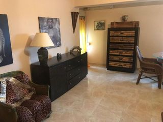 Piso en venta en Linares