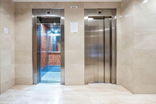 Piso en venta en Camino de Ronda - Rosaleda en Granada