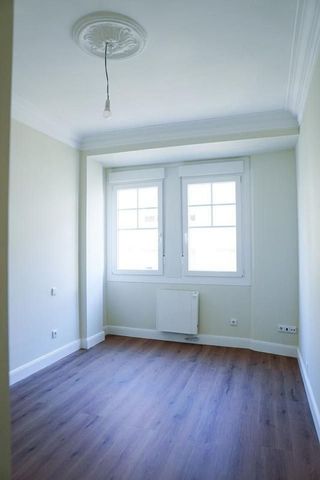 Piso en venta en Falperra - Santa Lucía en Coruña (A)