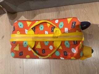 Maleta infantil con ruedas