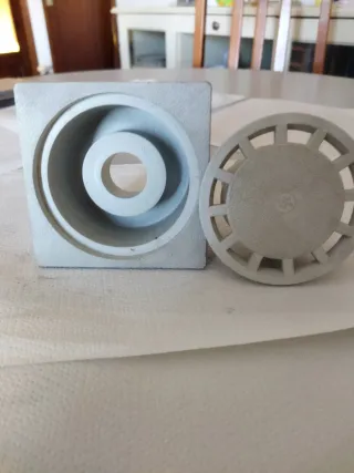 Sumidero plástico reforzado 10x10