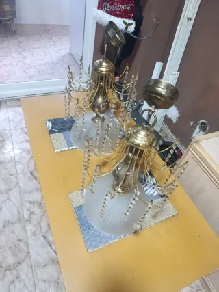 Lámpara de techo colgante dorada con cristales