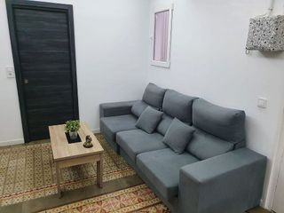 Piso en venta en El Camp de l'Arpa del Clot en Barcelona