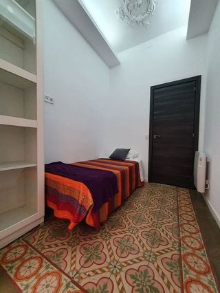 Piso en venta en El Camp de l'Arpa del Clot en Barcelona