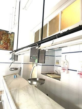 Local comercial en alquiler en San Pedro de Deusto-La Ribera en Bilbao