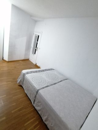 SE ALQUILA HABITACIÓN PARA 2 PERSONAS