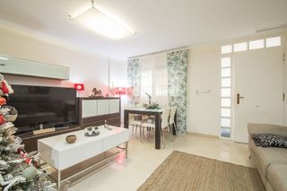 Casa adosada en venta en El Travaló - Martínez Valero en Elche