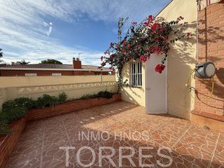 Casa adosada en venta en Zona Papa Luna - Platja del Gurugú en Benicarló