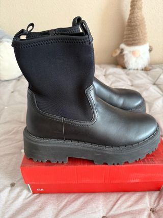 Botas niña piel negras