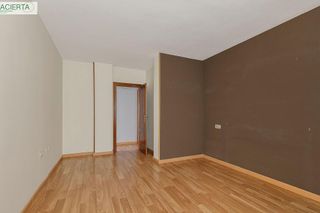 Ático en venta en Zubia (La)